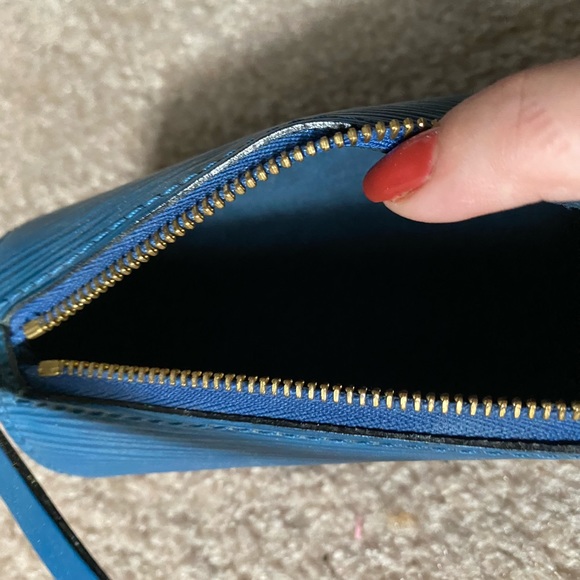 Louis Vuitton Papillion Mini - Picture 4 of 4